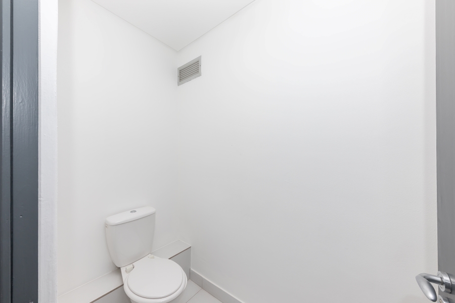 To Let commercial Property for Rent in De Waterkant Western Cape